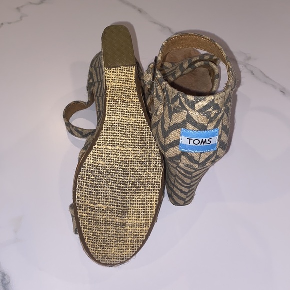 TOMS WEDGES - Picture 4 of 5